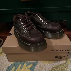 Dr. Martens Buzz 5 Eye Grizzly Shoes